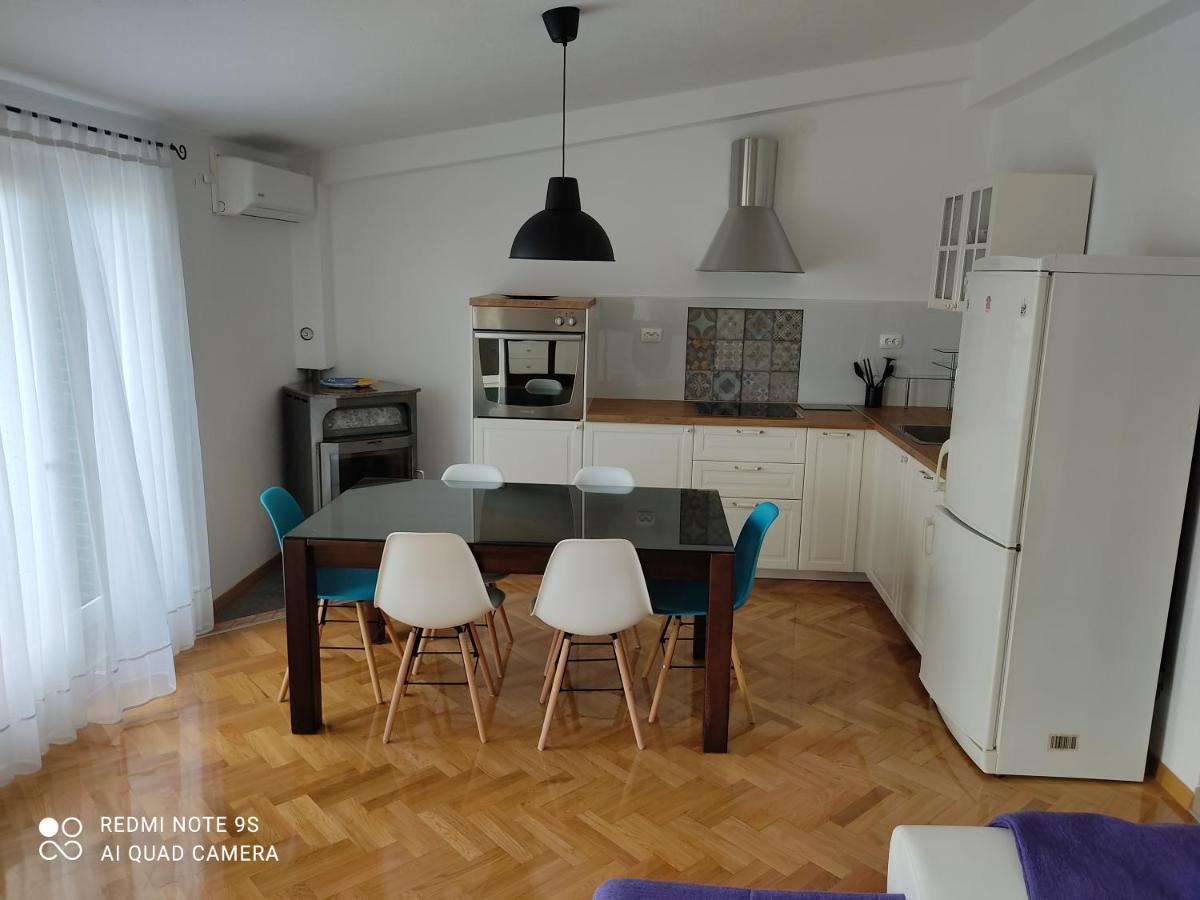 Apartmani Niko Подгора Екстер'єр фото